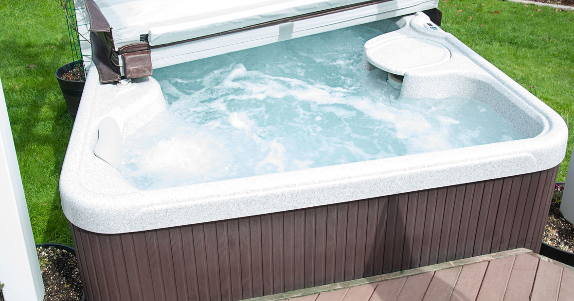 Spa rigide extérieur